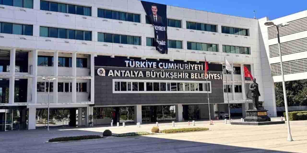 Antalya Büyükşehir Belediyesi’ne operasyonda yeni gözaltılar
