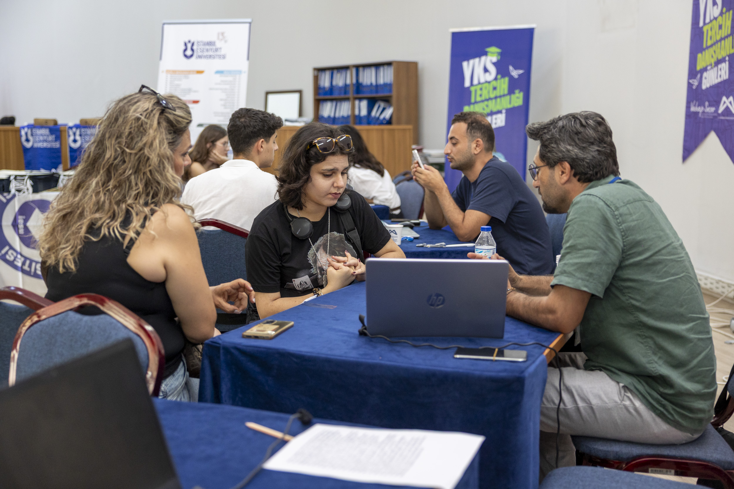 Mersin Büyükşehir’den öğrencilere ücretsiz tercih desteği