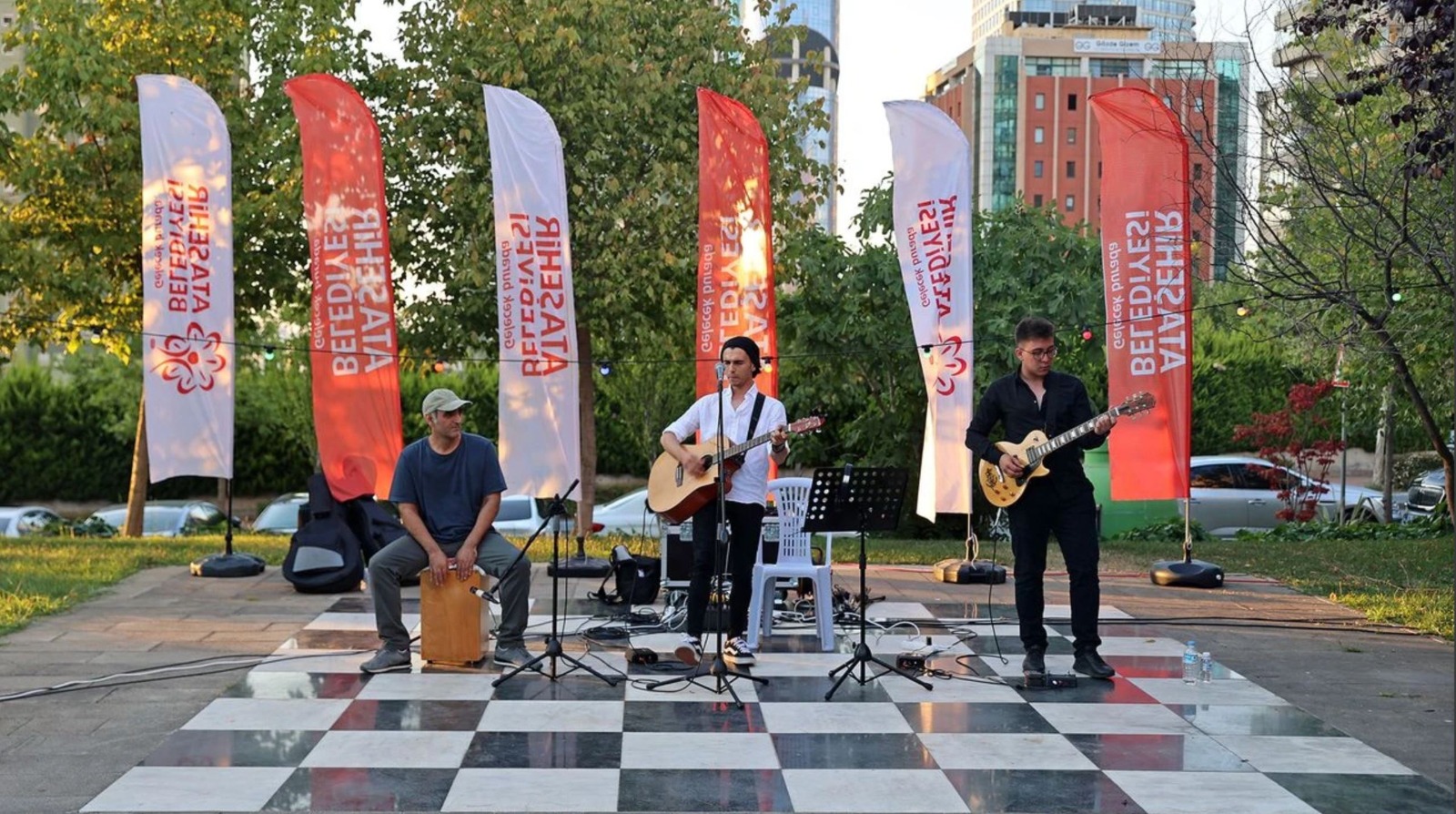 Ataşehir’de yaz akşamları müzikle şenleniyor