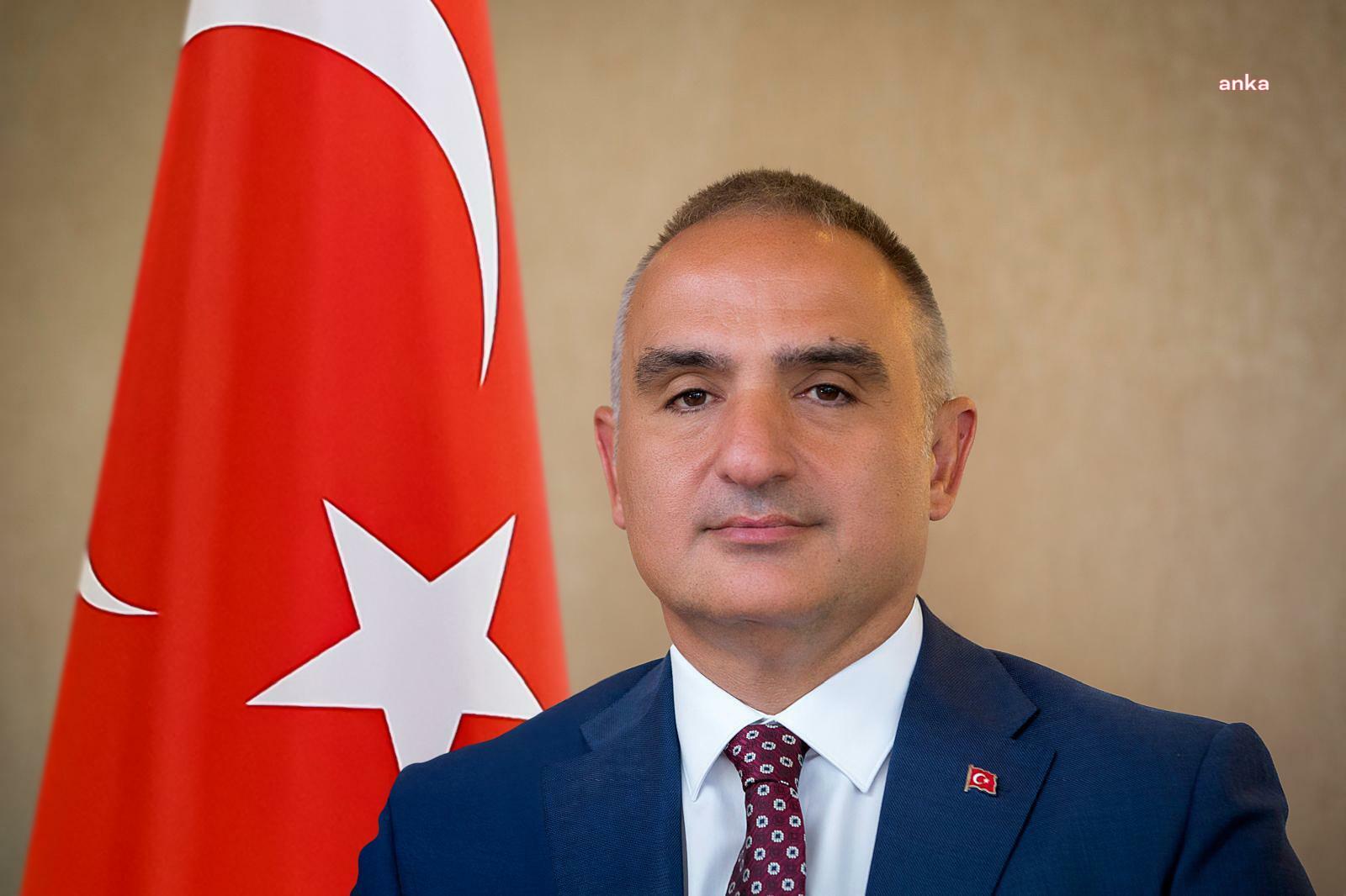 Bakan Ersoy, Cumhuriyet tarihinin 6 aylık dönemlerine göre "turizmde rekor gelir" elde edildiğini söyledi