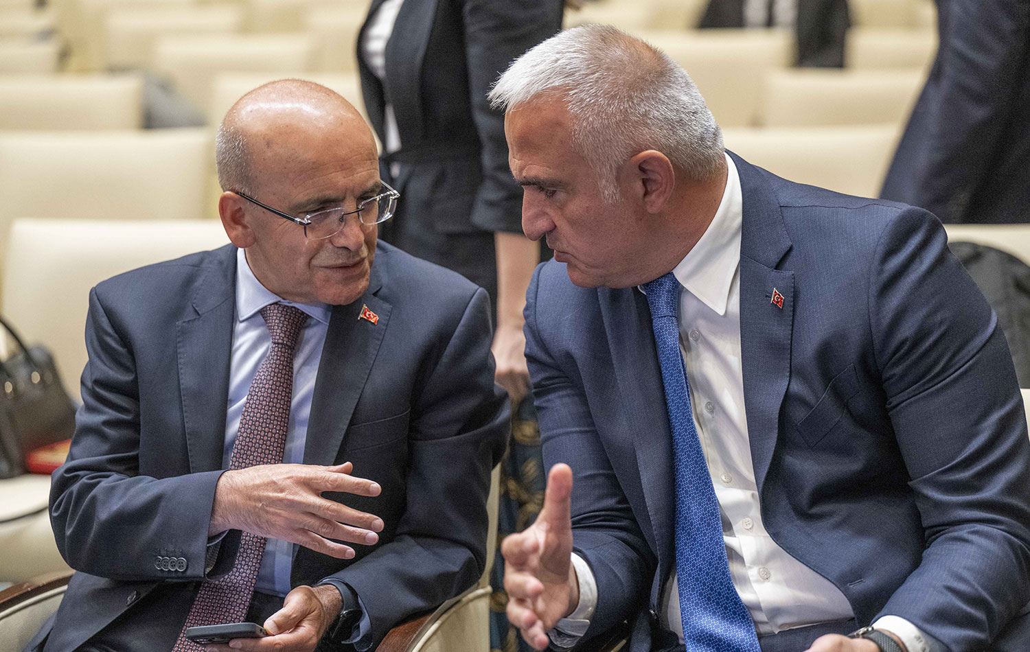 Hangisi doğru? Şimşek ve Ersoy’un turizm geliri rakamlarında 37 milyar dolar fark var