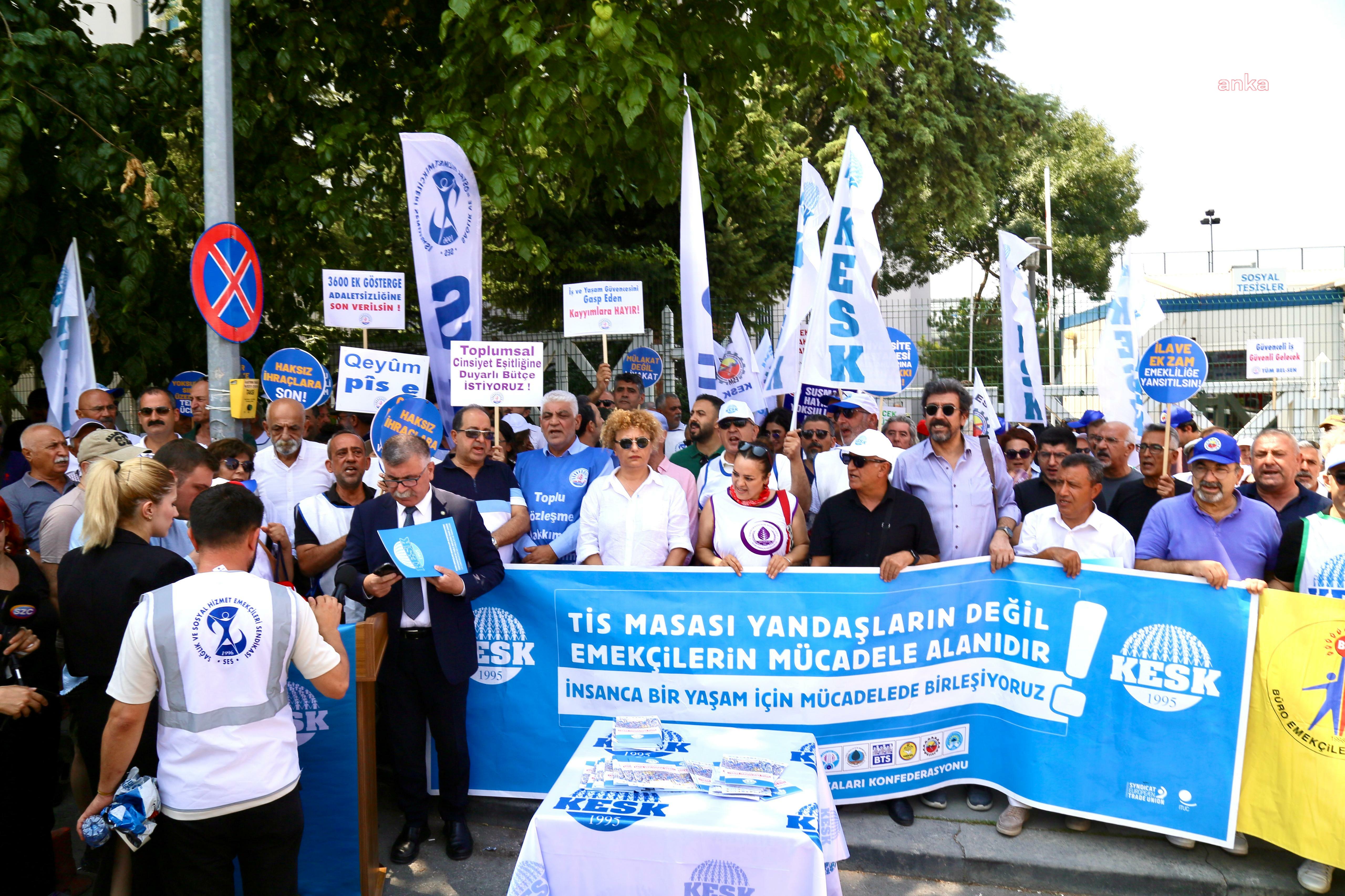 KESK, bakanlık önüne 'alternatif TİS masası' kurdu: 'Sefalete teslim olmayacağız'