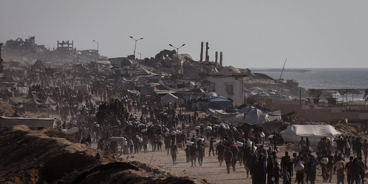 İsrail, Filistin Kızılayı'nı bombaladı