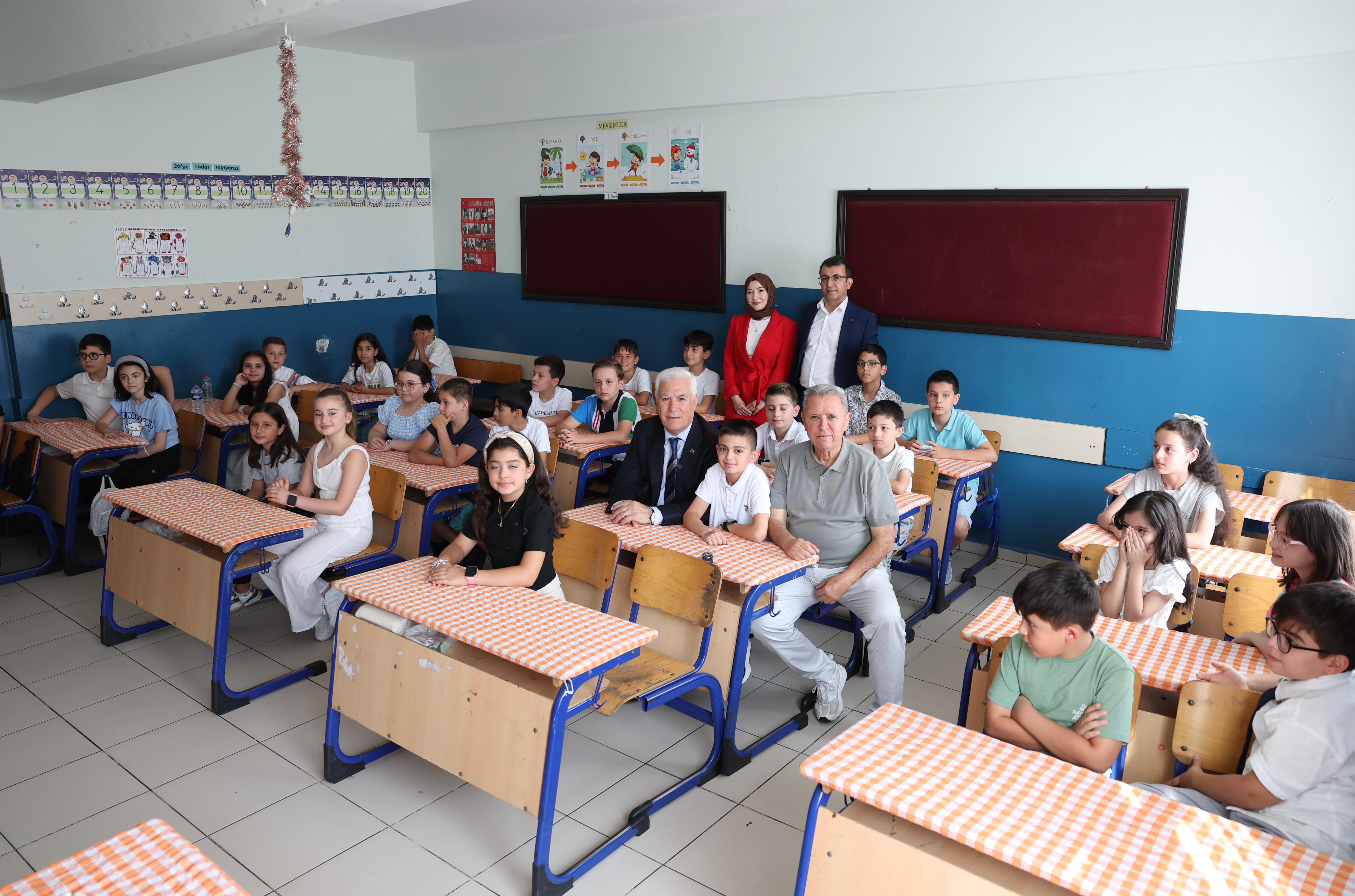 Bursa Büyükşehir'den öğrencilere eğitim desteği