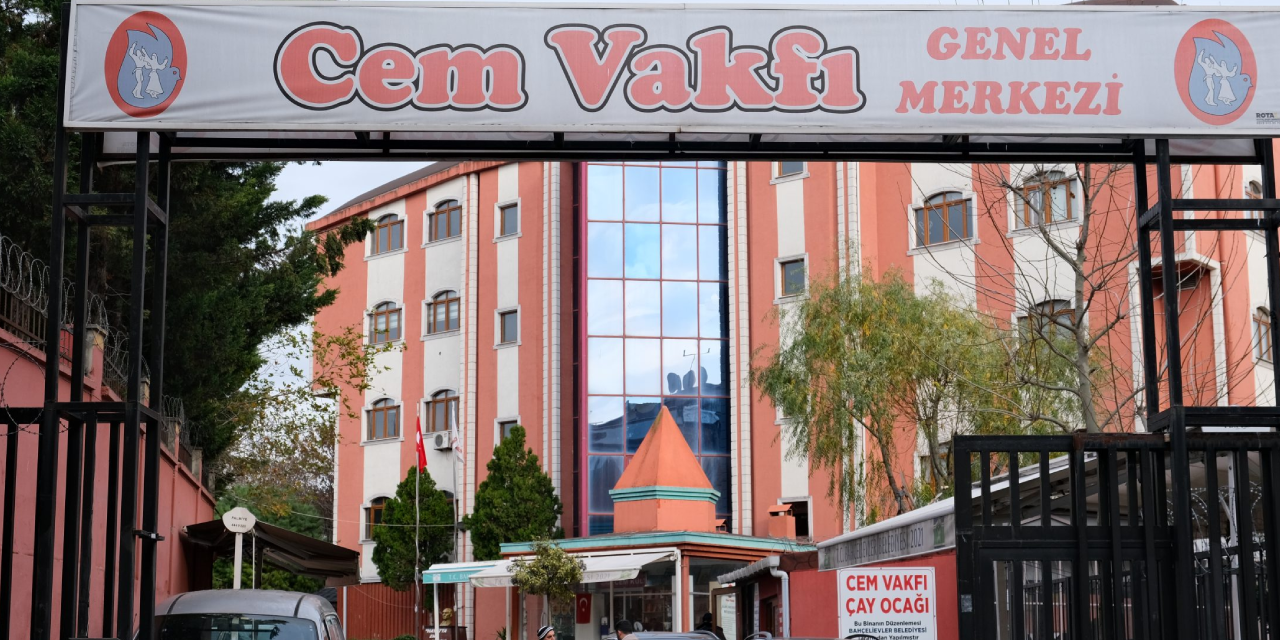 5 cemevinden CEM Vakfı'na rest: Federasyondan ayrıldılar