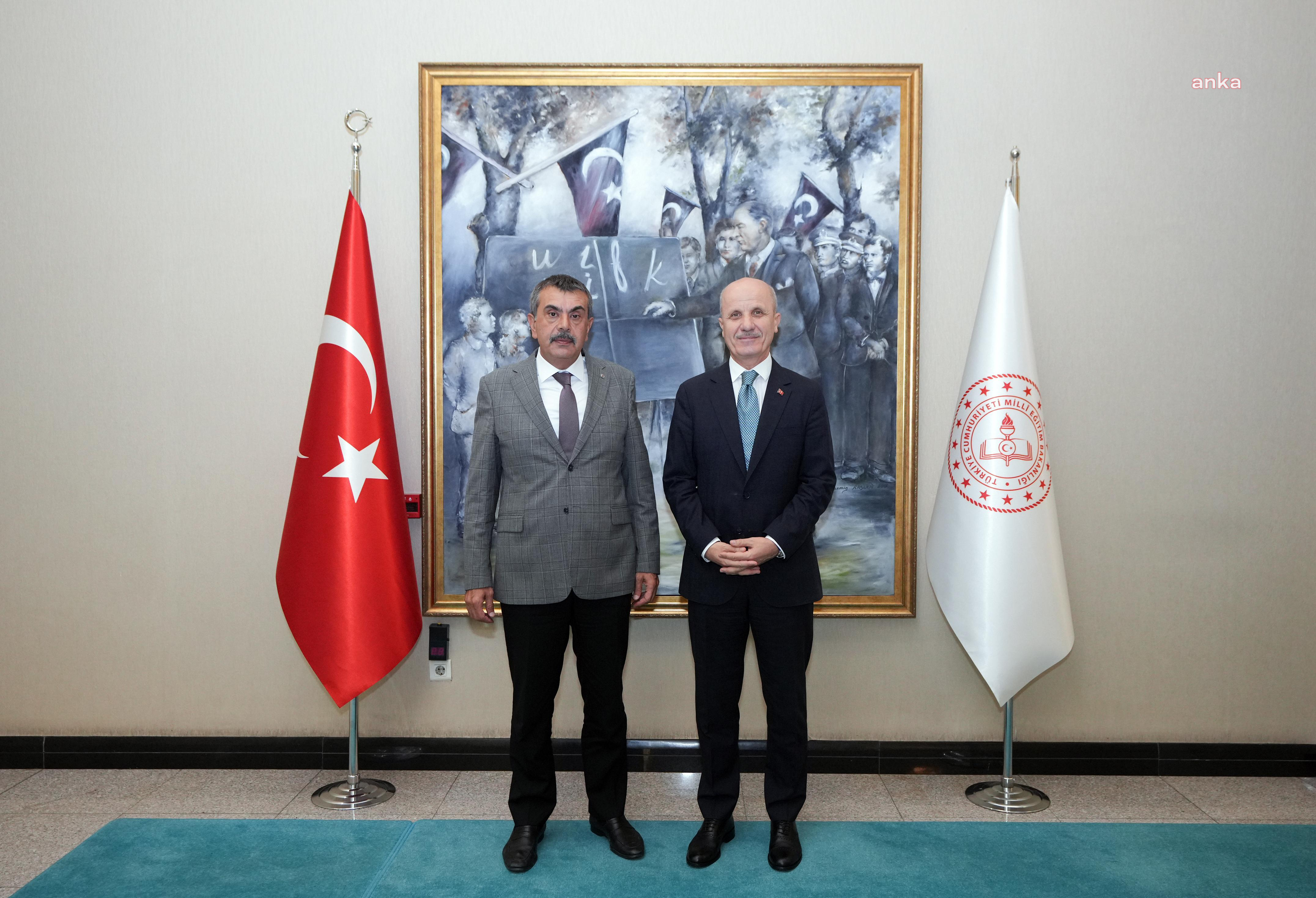 Milli Eğitim Bakanı Yusuf Tekin, YÖK Başkanı Erol Özvar'a yeni görev döneminde başarılar diledi