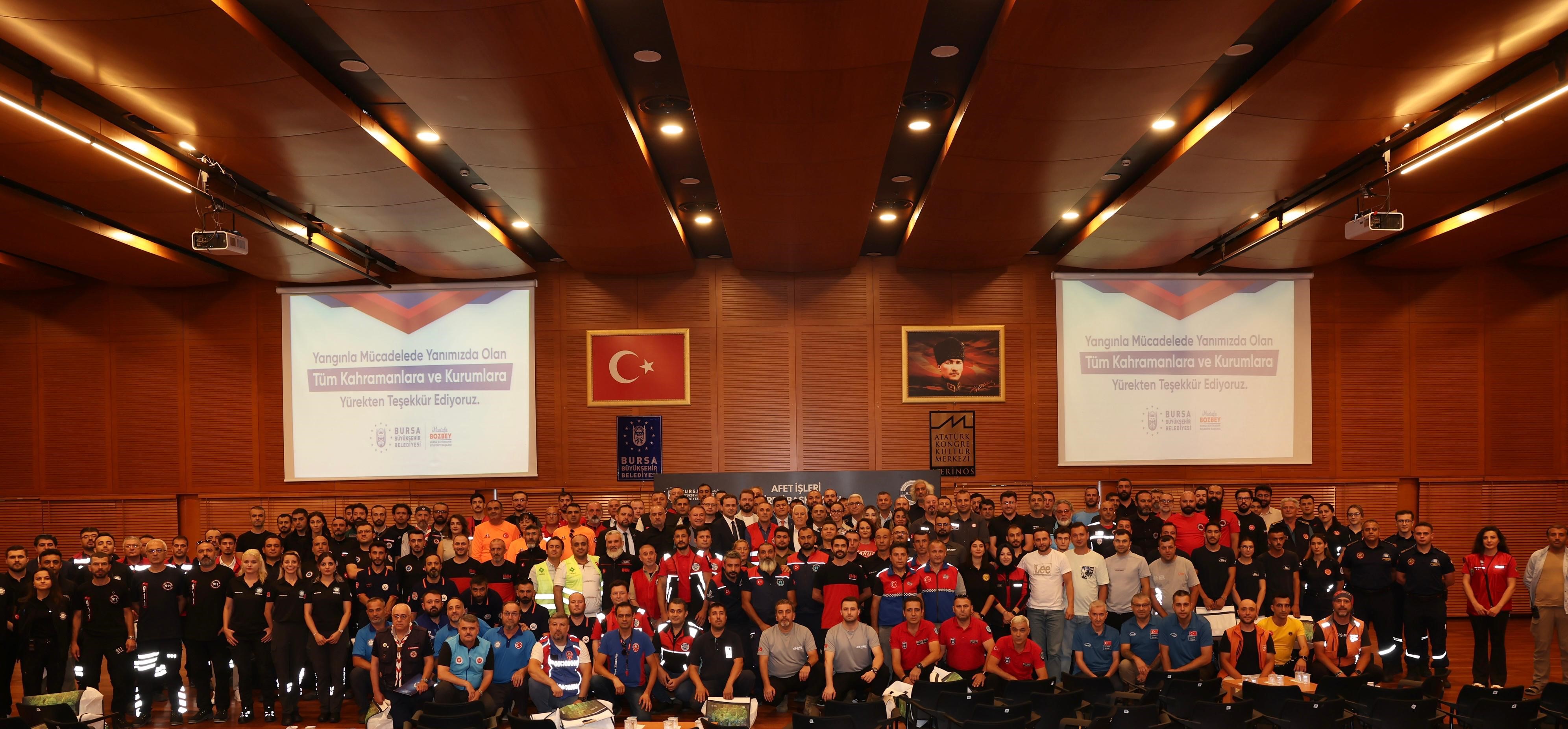 Mustafa Bozbey’den alev savaşçılarına teşekkür