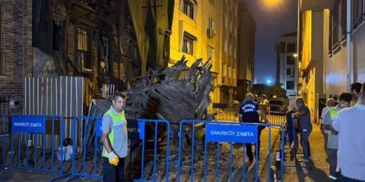 Bakırköy’de tarihi metruk binada kısmi çökme