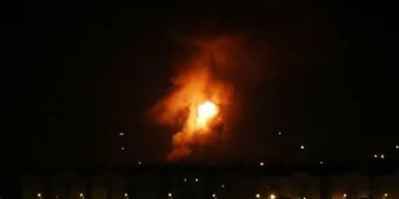 İsrail, Suriye’de bakanlık binasına İHA'larla saldırdı