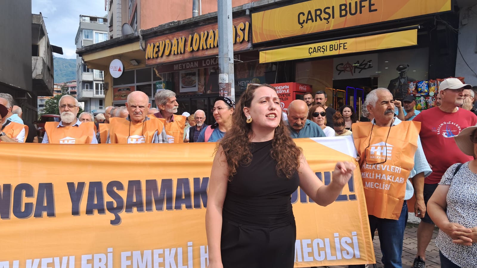 Halkevleri Genel Başkanı Nebiye Merttürk: “Emekliler bu ülkenin değerlerini yarattı”