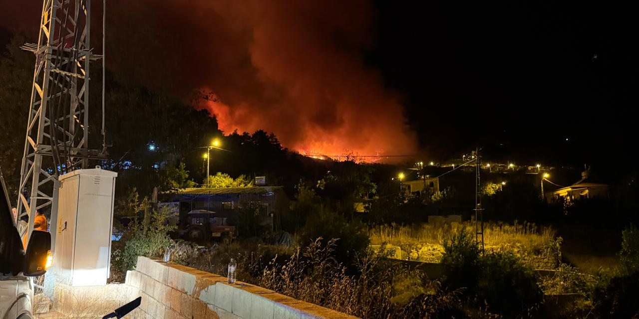 Hatay'da korkutan alevler! Bir mahalle boşaltıldı