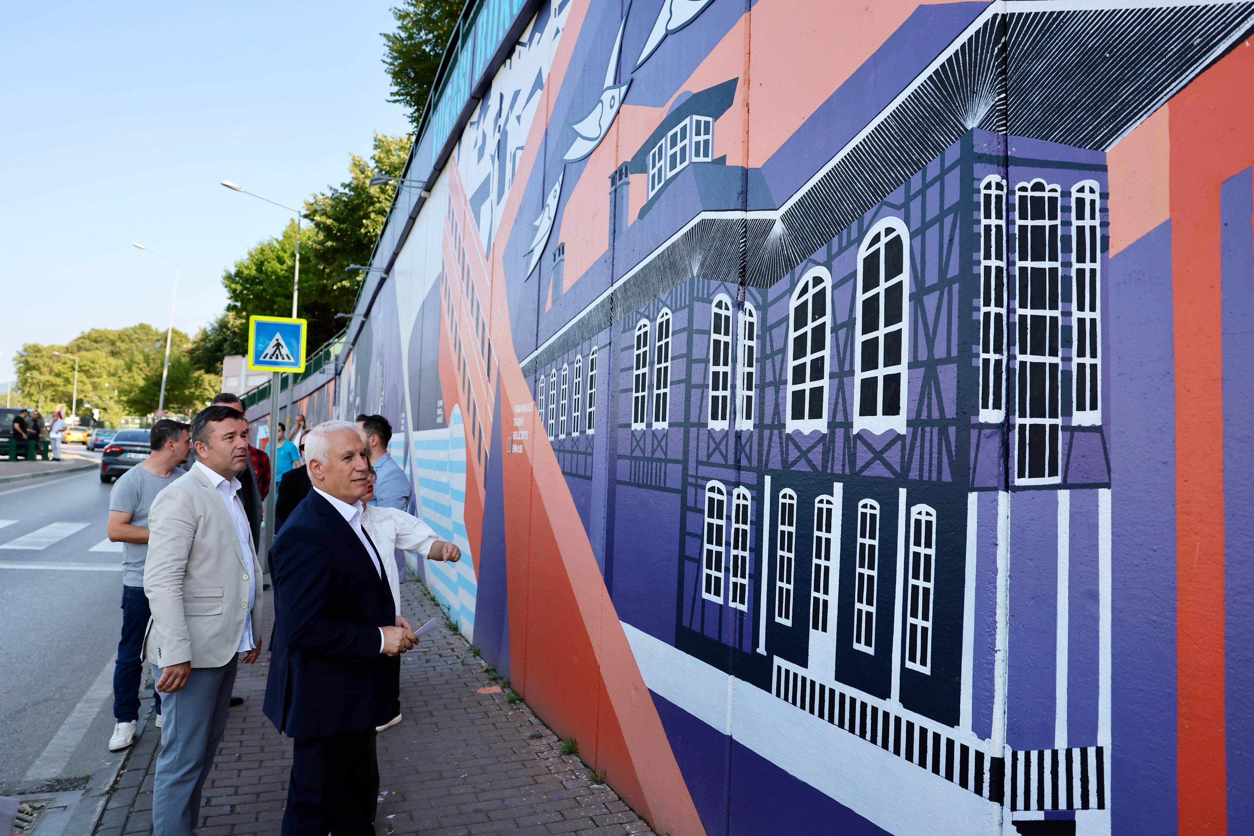 Bursa’nın turizm haritası duvarlarda canlanıyor