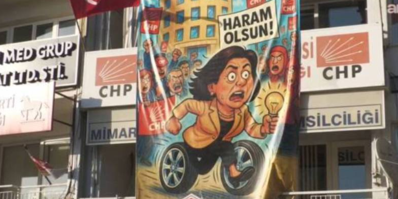Aydın'da Özlem Çerçioğlu'na tepkiler sürüyor: CHP binasına 'Haram olsun!' pankartı asıldı