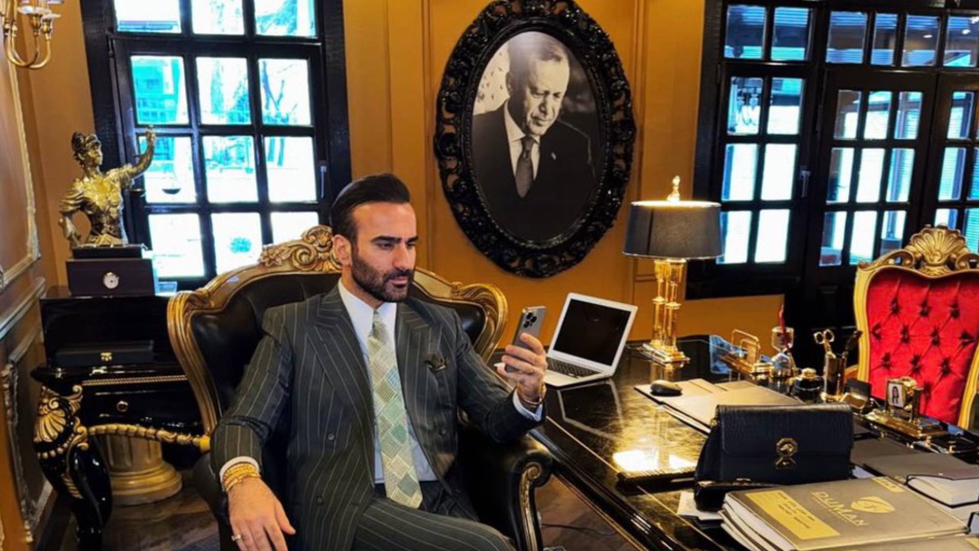 Altın varaklı avukat Cem Duman gözaltına alınmış