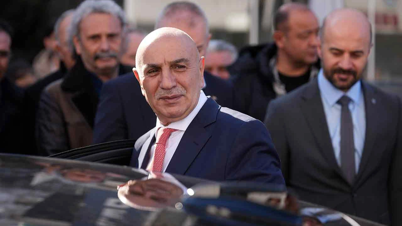 Altınok'tan gazetecilerin sorusuna farklı yanıtlar: Diploma sorusuna 'tapu' cevabını verdi