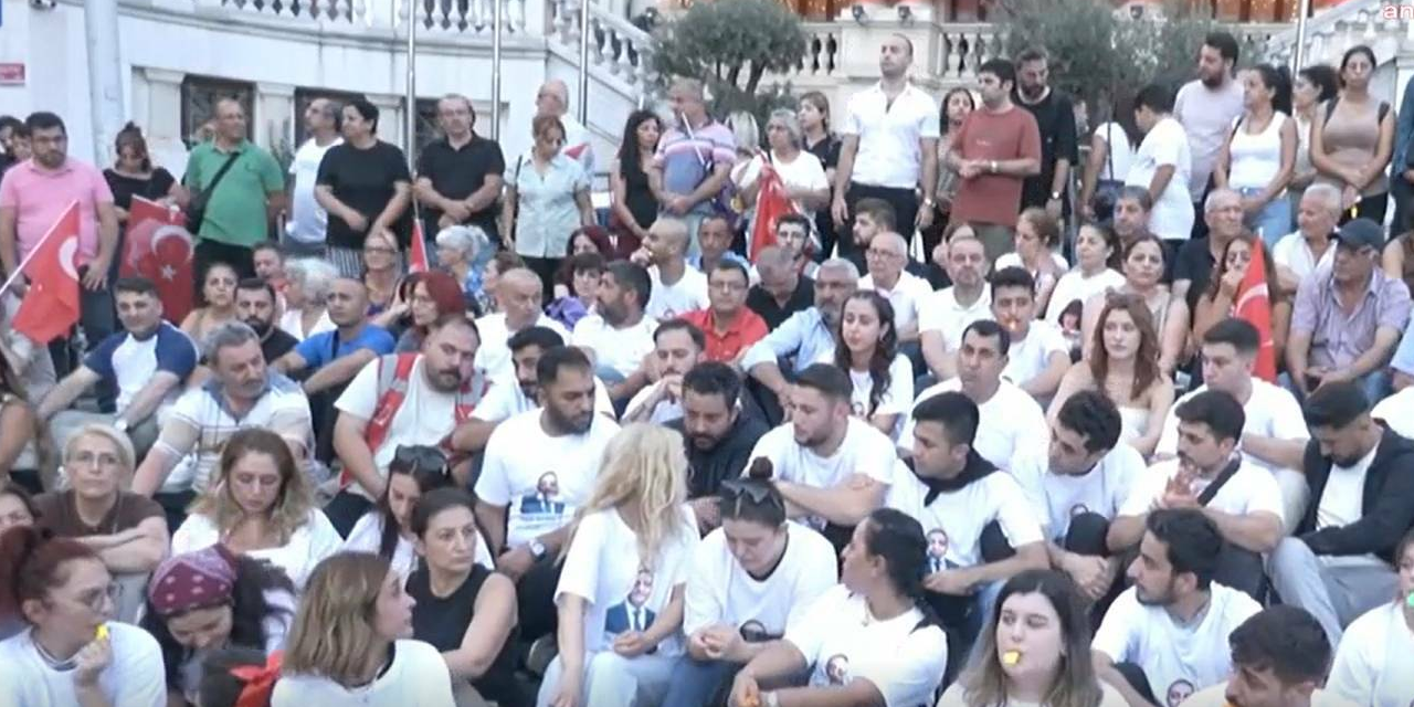 Beyoğlu’nda İnan Güney için oturma eylemi: 'Rantçılara Beyoğlu’nun bir kuruş hakkını yedirmedi'