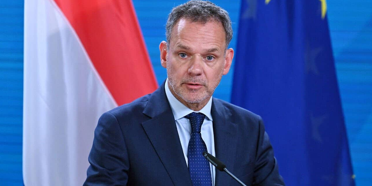 Hollanda'da 'İsrail'e ek yaptırım' krizi: Dışişleri Bakanı dahil 9 bakan istifasını sundu