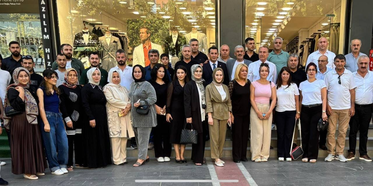 Habersiz şekilde AKP'ye üye yapılmışlardı: Batman'da 120 kişi CHP'ye katıldı