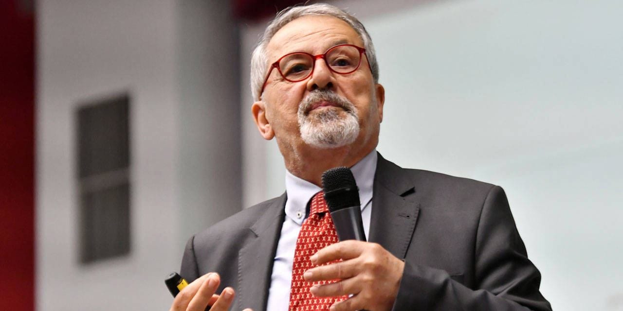 Naci Görür 'meslektaşlarına laf çaktırıyor’ diyerek isyan etti