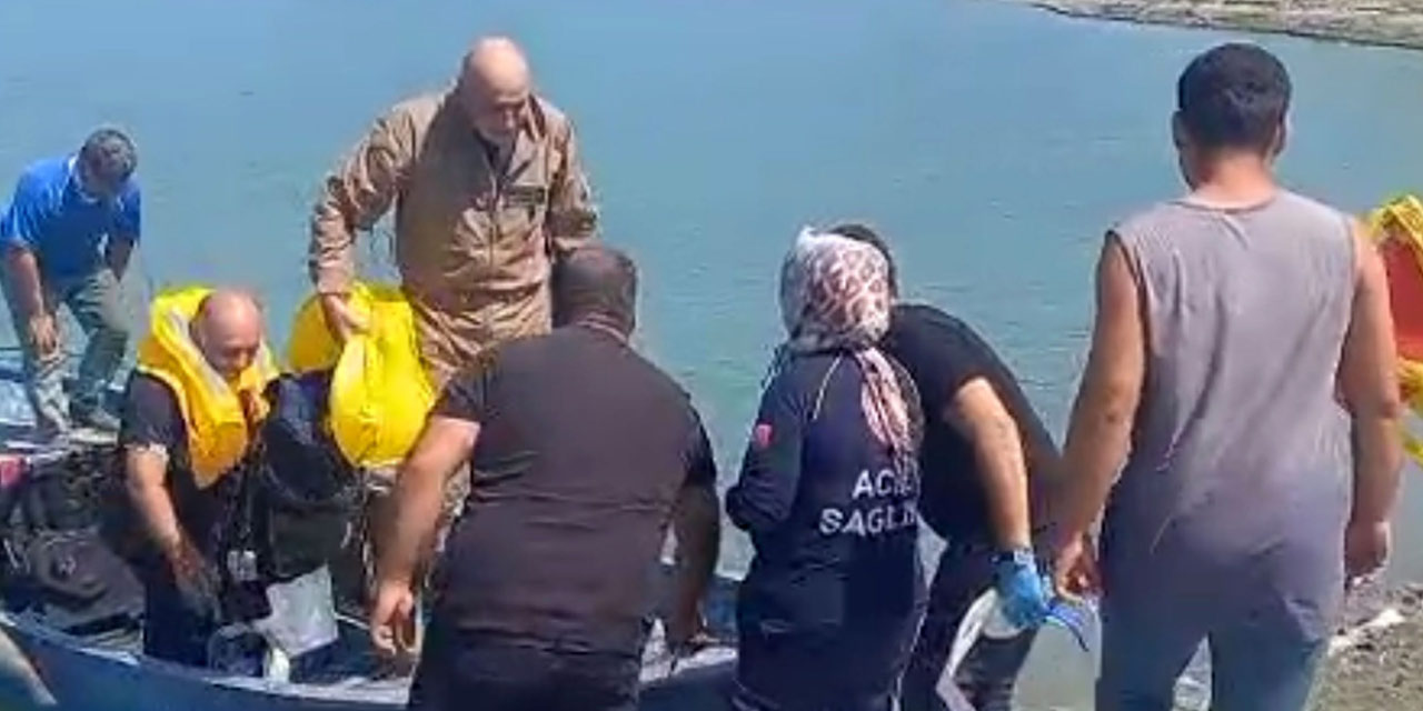 Eğitim uçağı göle düştü: İki kişi kurtarıldı