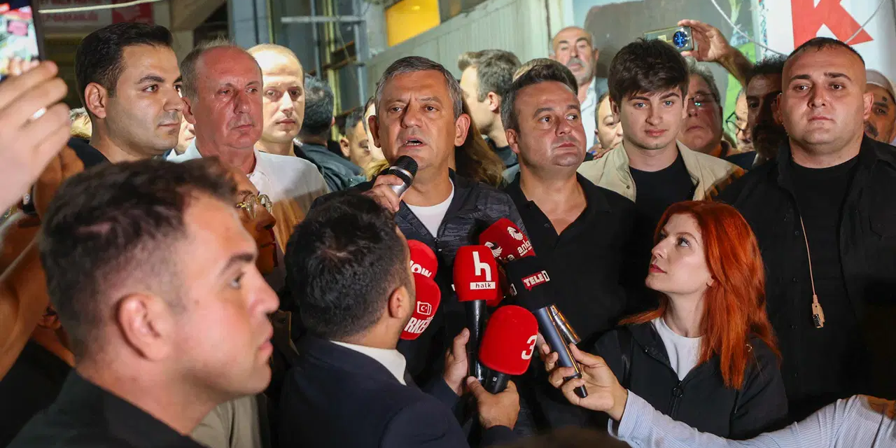 Özgür Özel, 'büyük taarruz'u başlattı: 'Ülkeyi kurtarmak için bir kez daha yol yürüyoruz'