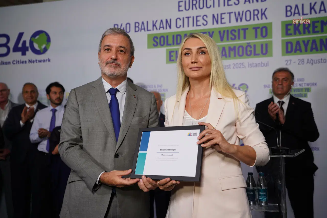 Ekrem İmamoğlu’na Avrupalı meslektaşlarından “Özel Demokrasi Ödülü”