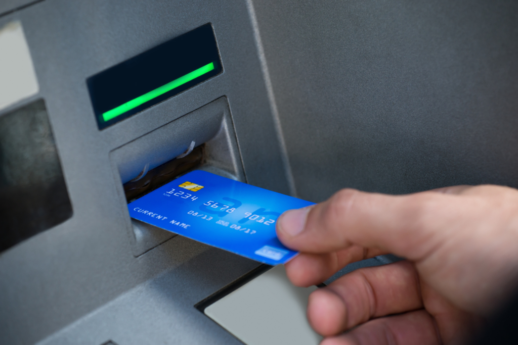 Merkez Bankası uyardı: Kredi kartı limiti gelire uygun olmalı