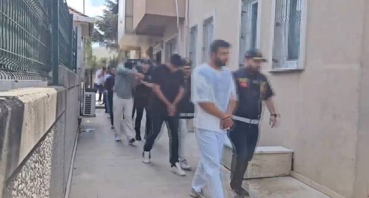 Güzellik merkezlerine operasyon: 18 kişi gözaltına alındı