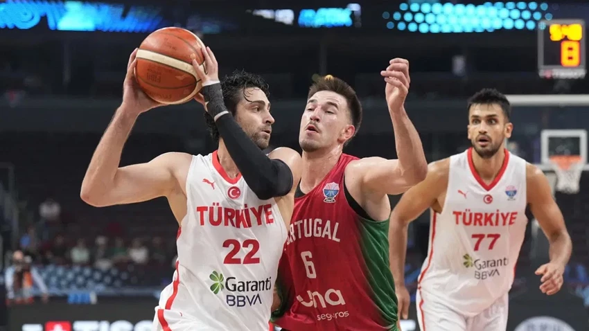 12 Dev Adam, Portekiz'i 41 sayı farkla mağlup etti