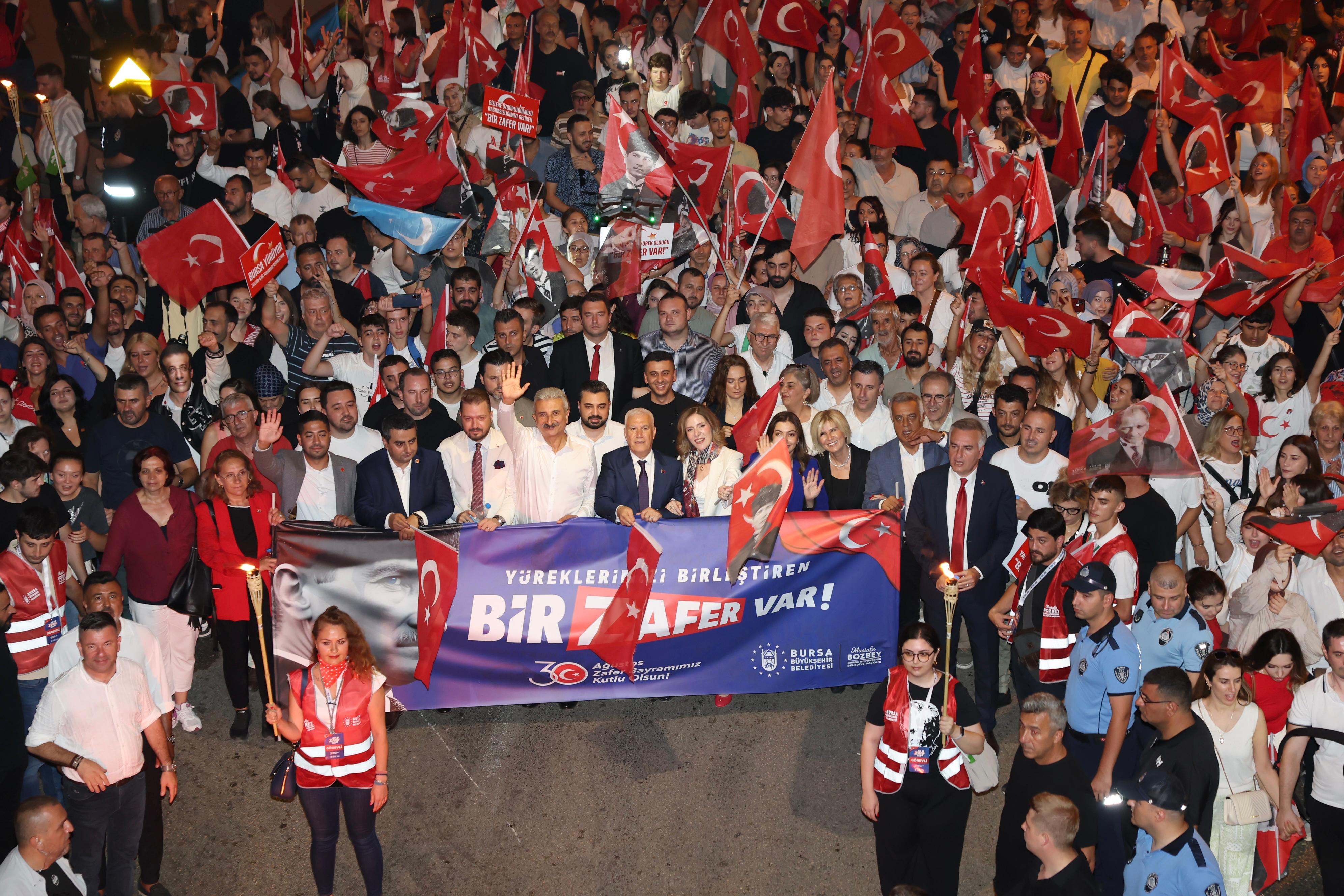 Mustafa Bozbey: 30 Ağustos Cumhuriyet’tir!