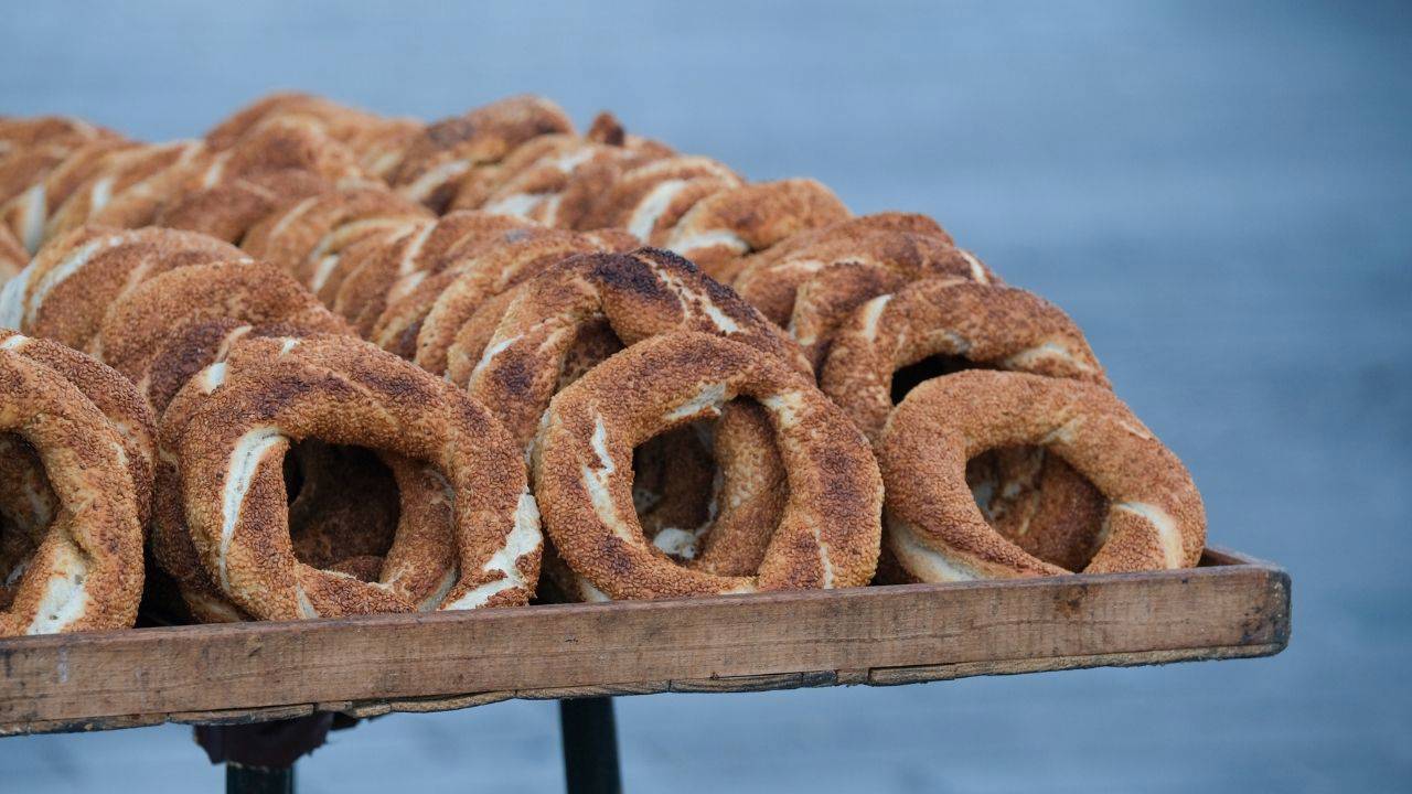 İzmirlilerin ünlü gevreğine zam geldi