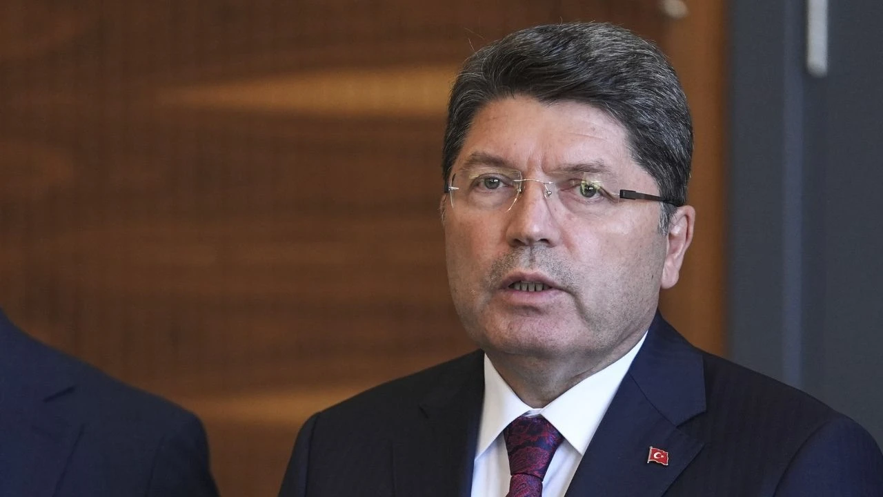 Yılmaz Tunç'tan Akın Gürlek'e yanıt: Savcılık iddia makamıdır, tutuklamayı mahkemeler yapar