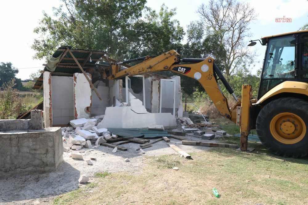 İSKİ, Terkos Havzası’ndaki kaçak yapıları yıktı