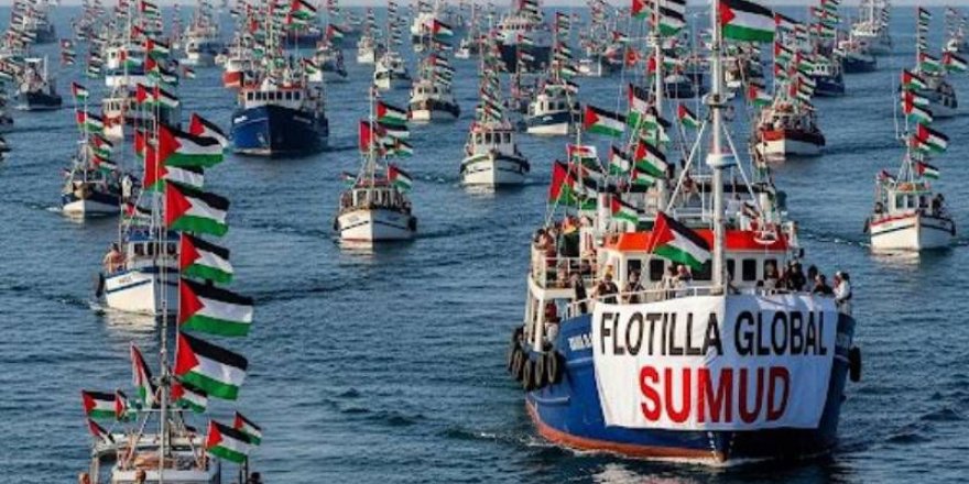 Davutoğlu’ndan Erdoğan’a Sumud Filosu çağrısı: "Türk limanlarından hareket etmesine izin vermediniz, bari..."