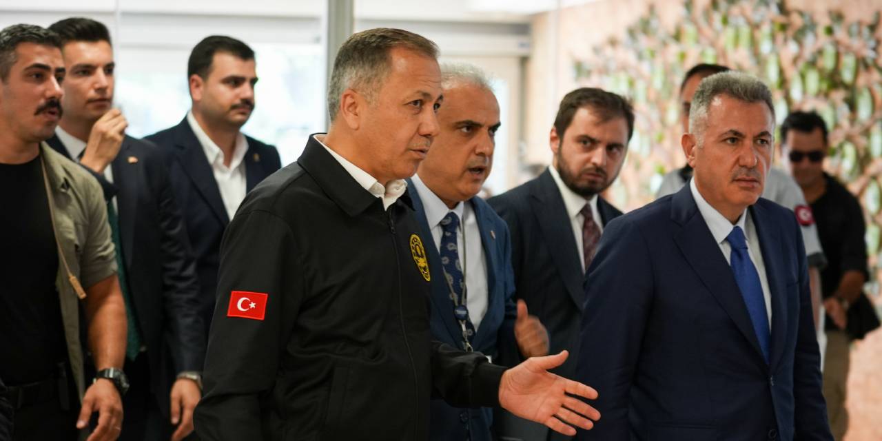 Bakan Yerlikaya'dan İzmir saldırısı açıklaması: ‘Gençlerimizi sosyal medyada yayılan zehirli ideolojilerden korumalıyız’