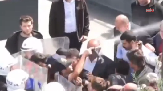 CHP'li Gökçek'ten Bakan Yerlikaya'ya: Biber gazı emrini siz mi verdiniz?