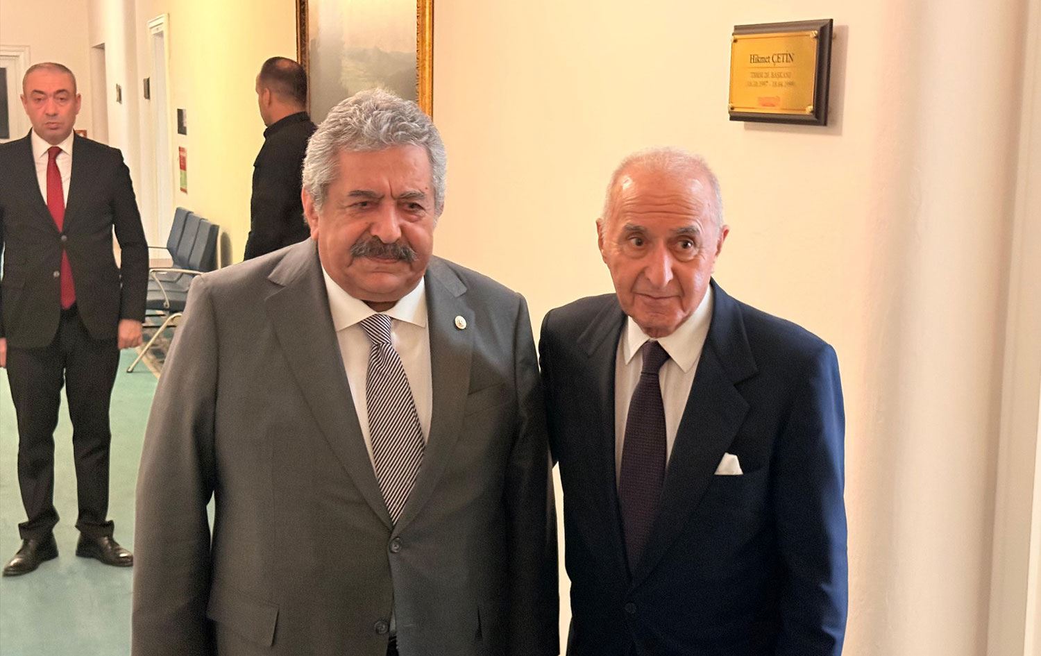 Hikmet Çetin-Feti Yıldız görüşmesi: Belediye başkanlarının tutuklu yargılanmasından şikayetçiler