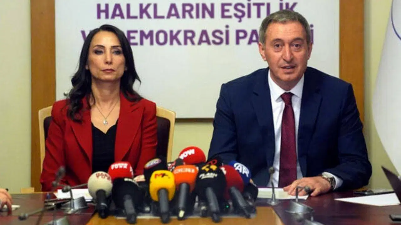 DEM Parti'den Özgür Özel kararı