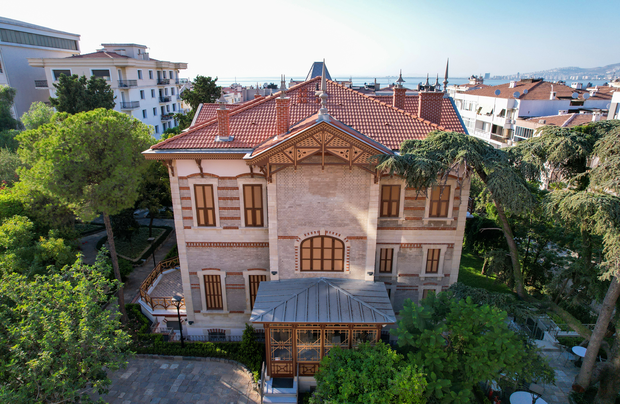 Arkas Sanat Göztepe açıldı: İzmir’e yeni kültür durağı