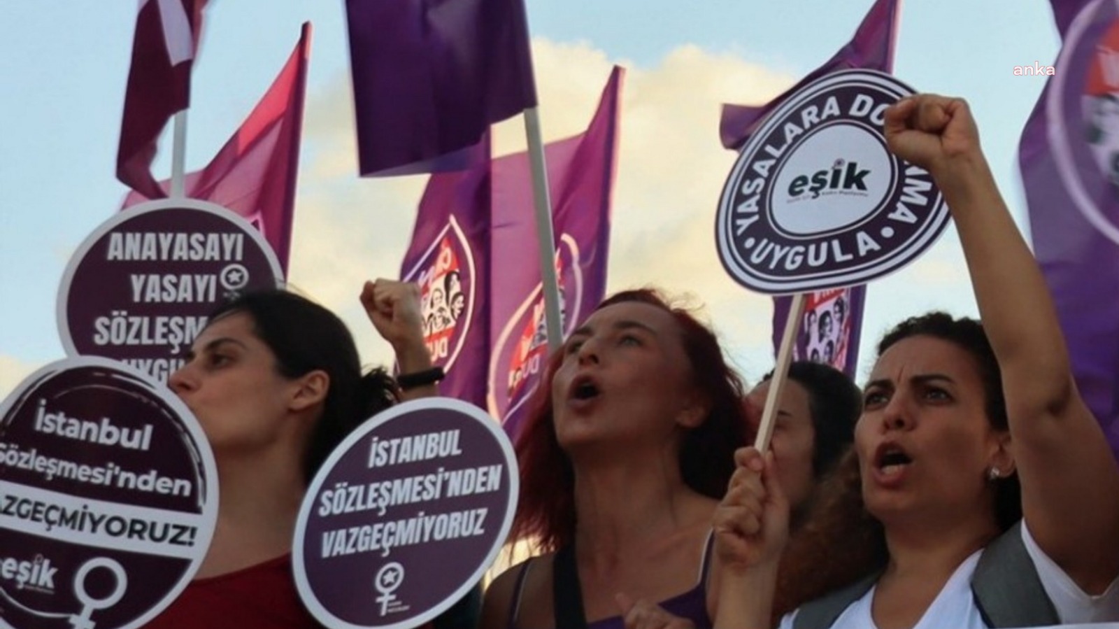 EŞİK'ten Diyanet İşleri Başkanlığı'nın hutbesine tepki: Kıyafet özgürlüğü, eşitlikçi aile ve yaşam tarzları saldırı altında