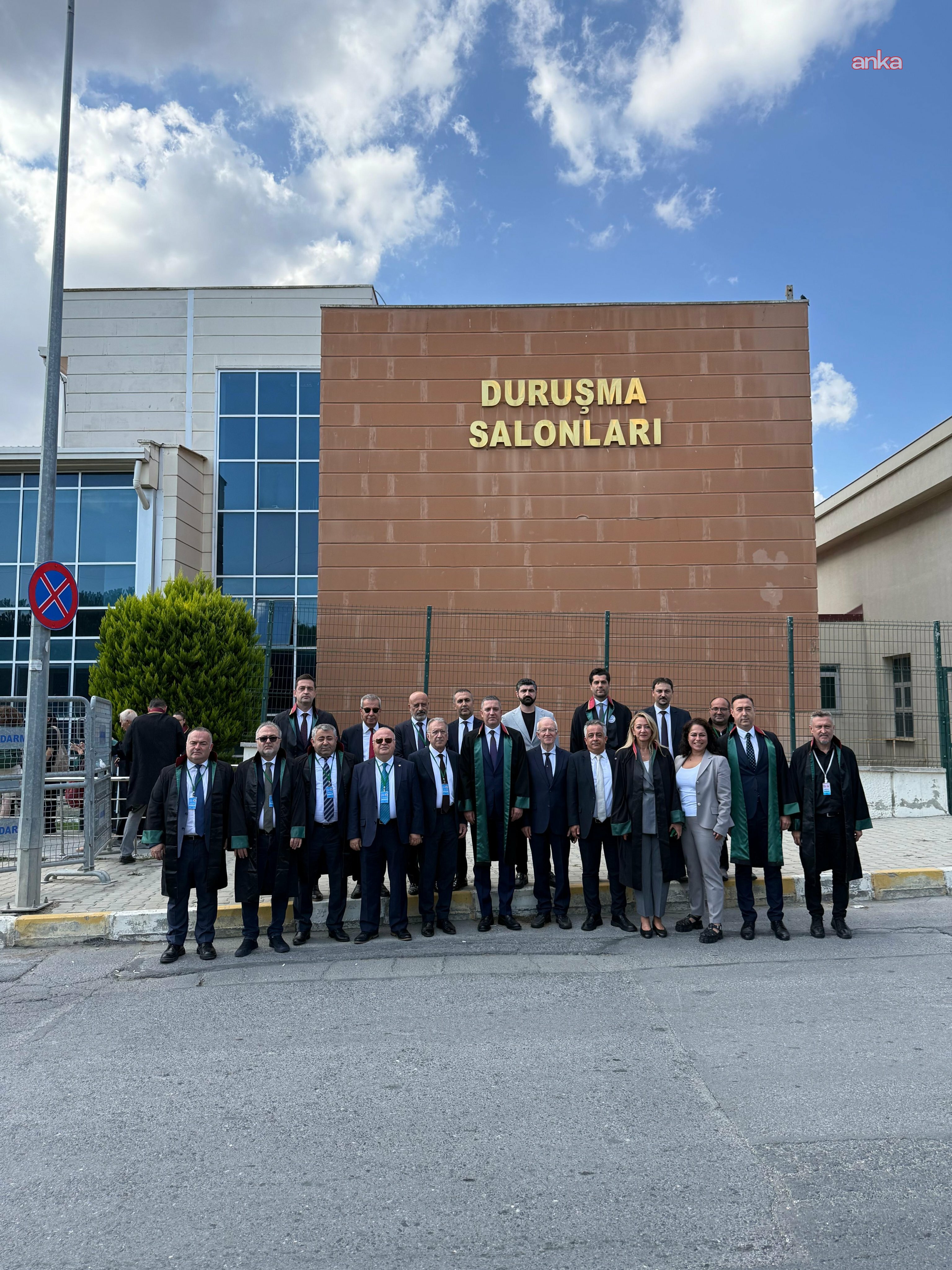 Barolardan, İmamoğlu'nun tutuklu avukatı Mehmet Pehlivan'a destek: "Tutuklu savunmayı reddediyoruz"