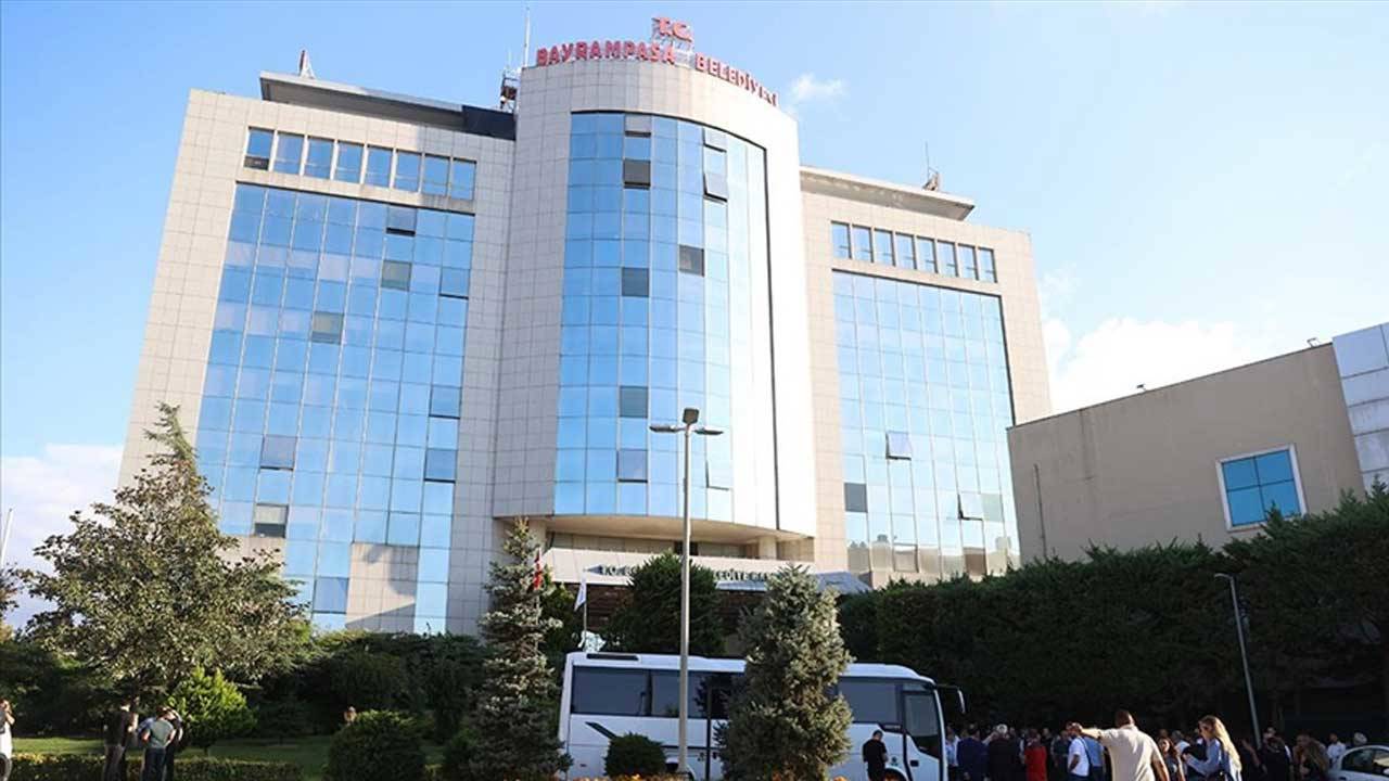 Bayrampaşa'da bir  CHP'li meclis üyesi daha istifa etti