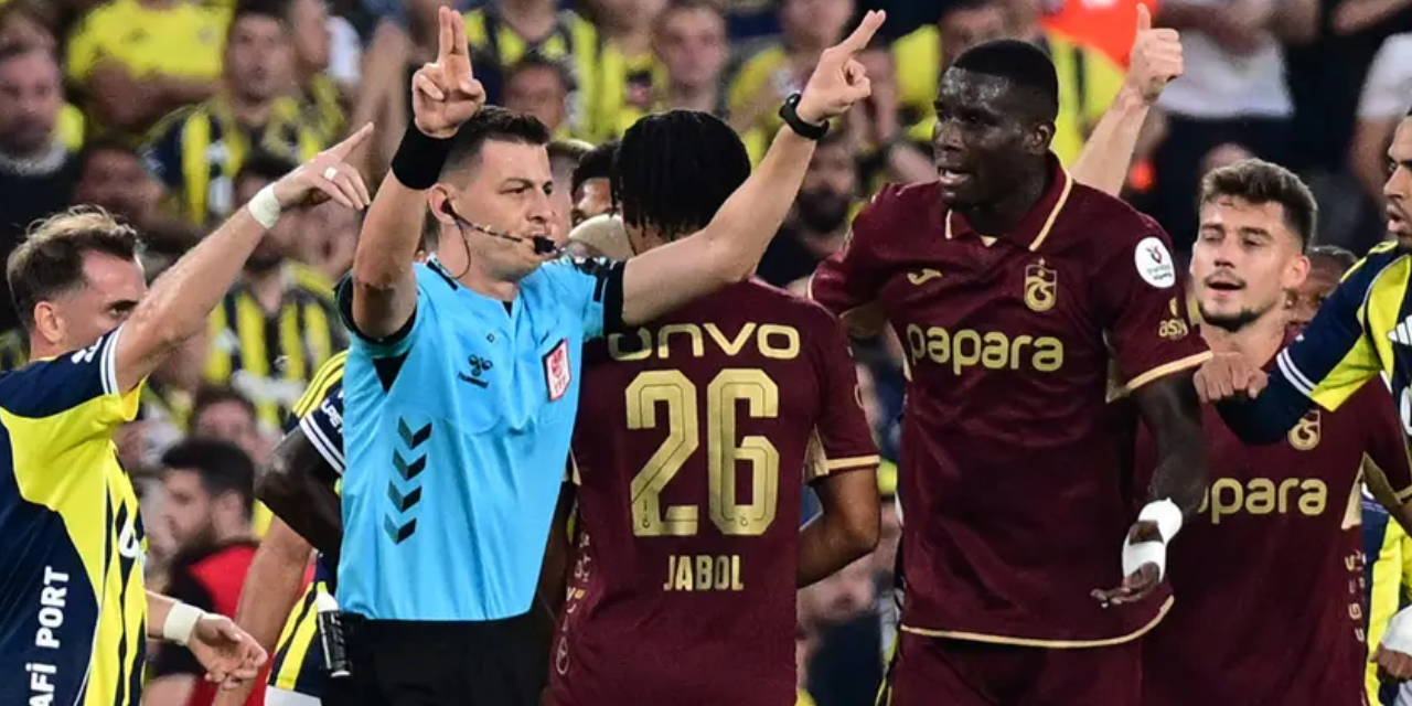 Fenerbahçe - Trabzonspor maçının VAR kayıtları açıklandı