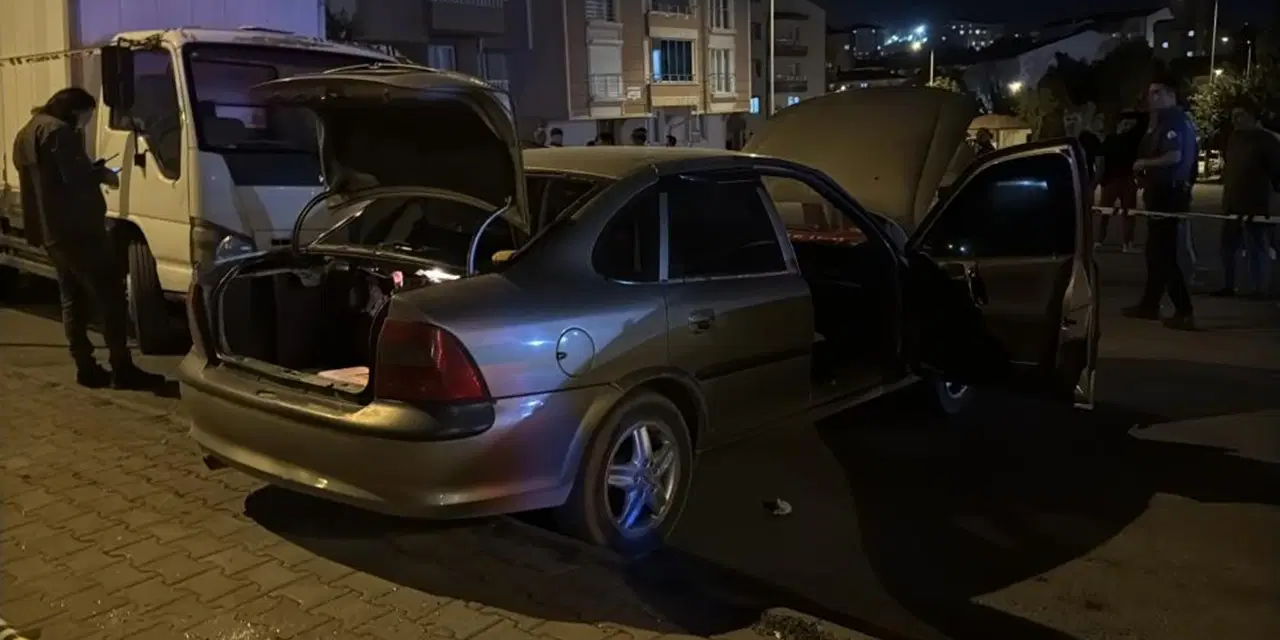 Sivas'ta araç içinde patlama: 1'i ağır 3 çocuk yaralandı