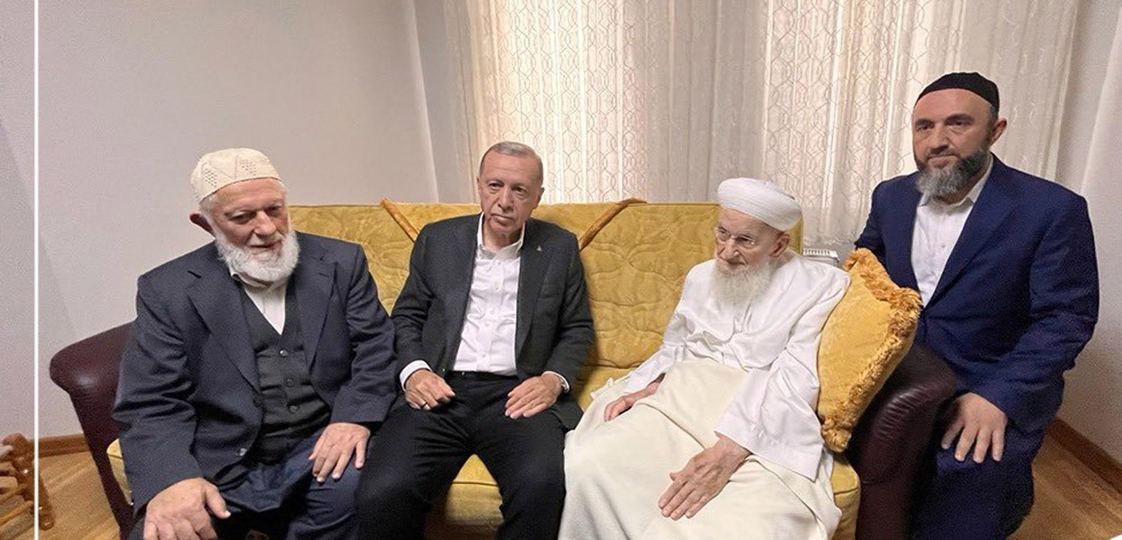 Erdoğan 31 Mart öncesi hayır duasına çıktı: İsmailağa'yı ziyaret etti