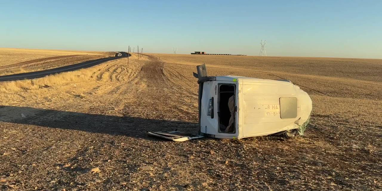 Diyarbakır’da feci kaza: Öğrenci servisi yan yattı! 9 kişi yaralandı
