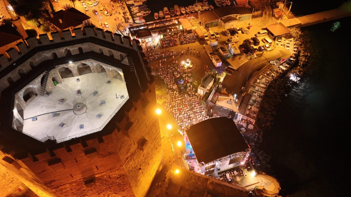 Alanya Uluslararası Caz Festivali, orman yangınları nedeniyle iptal edildi