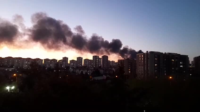 İkitelli Ardiyeciler Sitesi'nde yangın