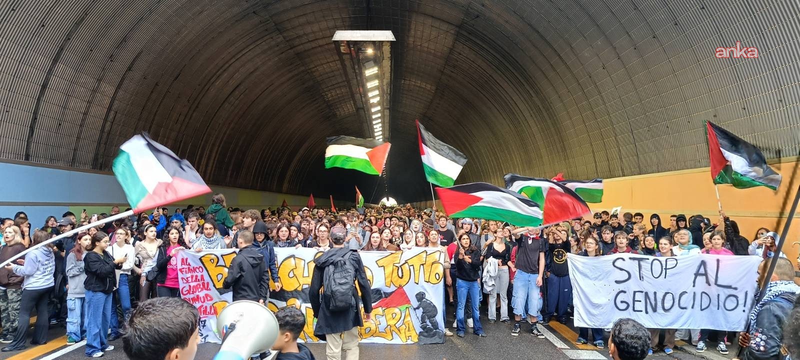 İtalya, Filistin ve Küresel Sumud Filosu'na destek için sokağa çıktı