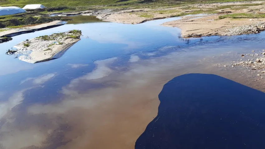 Petrol arama sahasındaki boru hattında sızıntı: Ham petrol Dicle Nehri’ne karışabilir